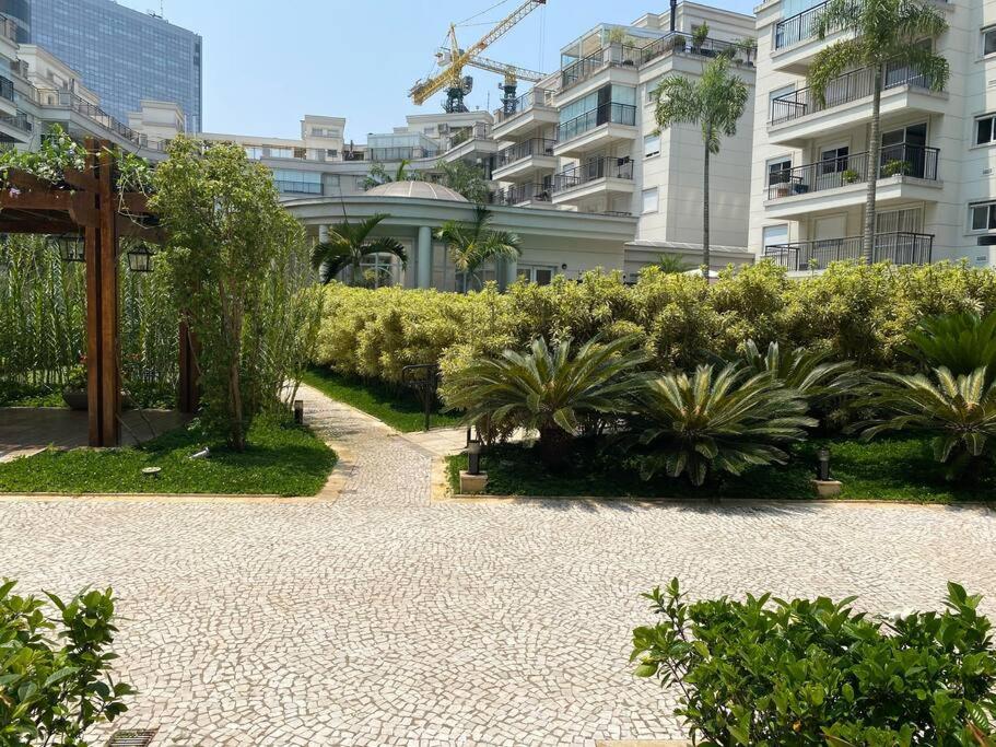 Apartamento 111 -em Frente Ao Hosp Einstein E Estadio Do Morumbis